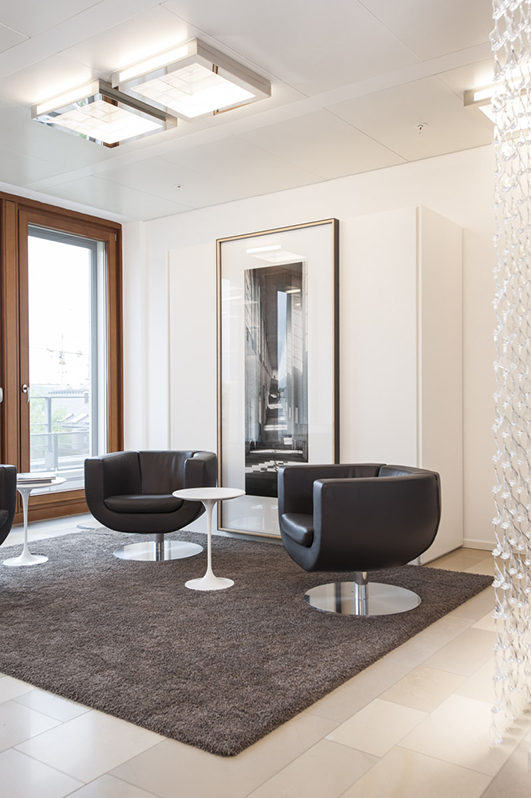 The Internationale visual data 6